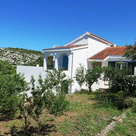 Luna Apartman Ražanj